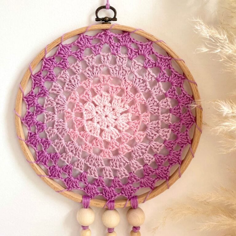 Crochet dream catcher free pattern, Easy crochet wall hanging pattern