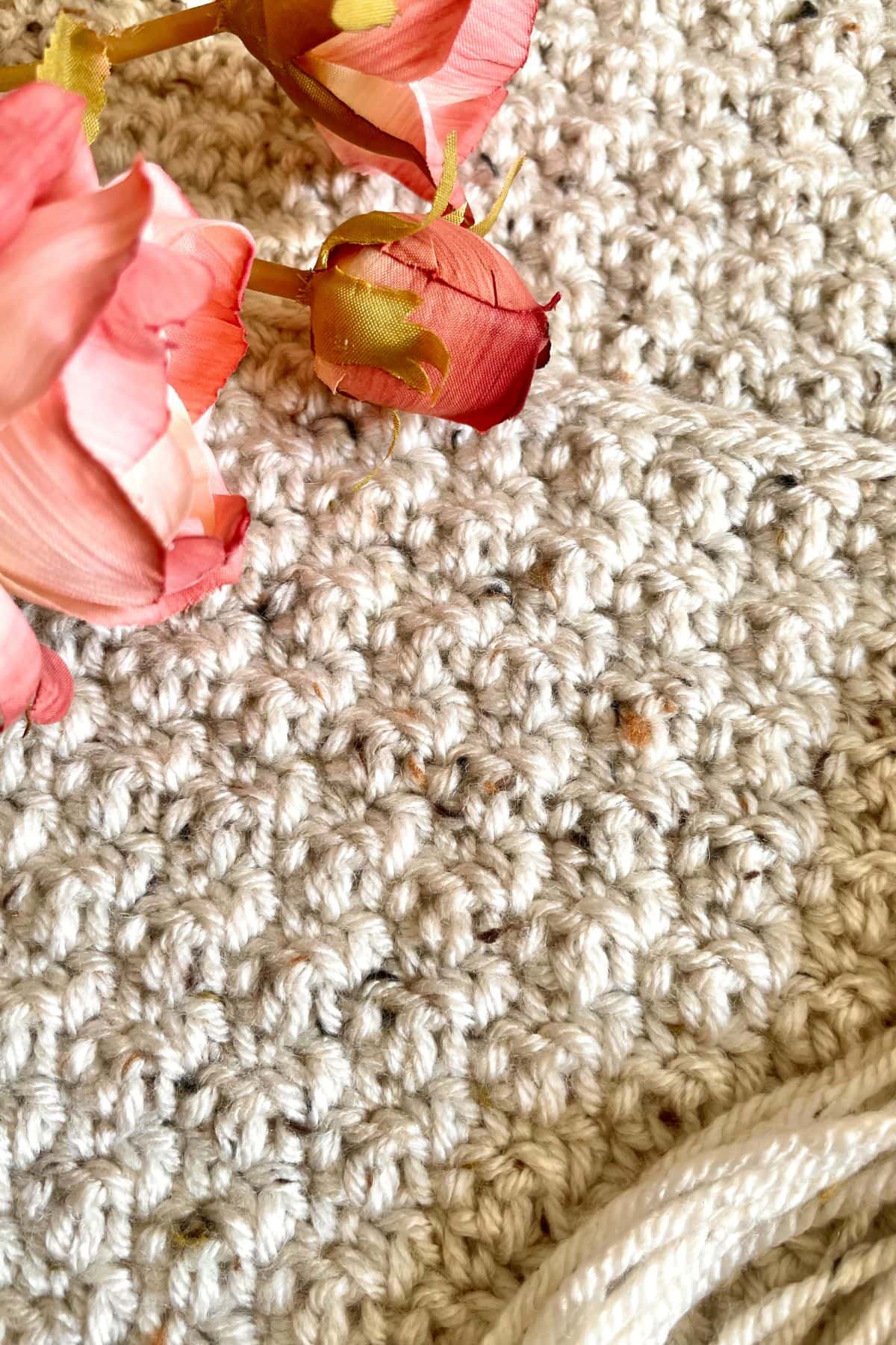 EASY crochet scarf with pockets pattern, free crochet pattern